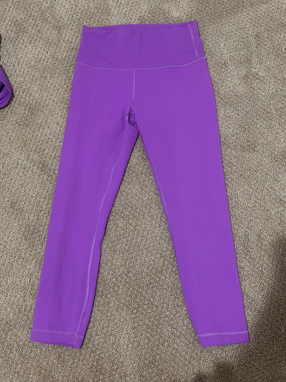 Lululemon purple cropped leggings